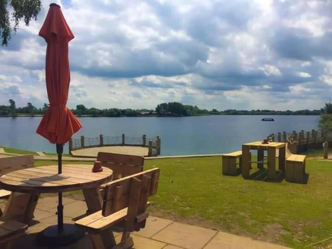 The Salsa Attractive Accomodation At Tattershall Lakes 외부 사진
